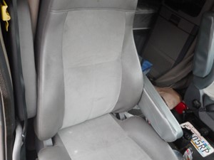 Used 2010 Freightliner Cascadia Seat (Stock #BA2695-18)) Part Image
