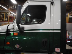 Used 2011 Freightliner Cascadia Door (Stock #BF3339-7)) Part Image