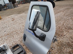 Used 2012 Freightliner Cascadia Door (Stock #1033)) Part Image