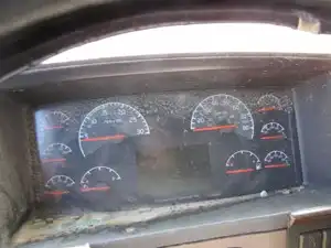 Used 2012 Volvo VNL Instrument Cluster (Stock #141225-7)) Part Image