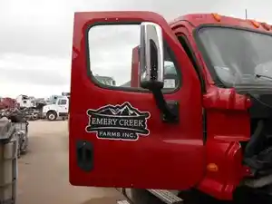 Used 2013 Freightliner Cascadia Door (Stock #BY6659-8)) Part Image