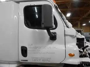 Used 2013 Freightliner Cascadia Door (Stock #FM3760-8)) Part Image