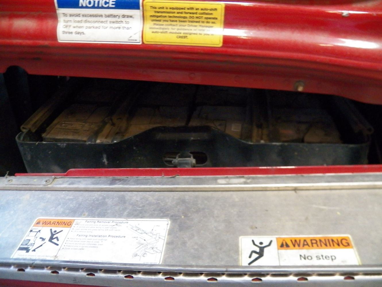 2015 Freightliner Cascadia (Stock GP65279) Battery Boxes TPI