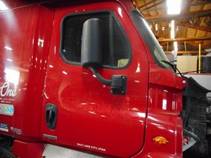 Used 2015 Freightliner Cascadia Evolution Door (Stock #GP5190-8)) Part Image