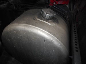 Used 2015 Freightliner Cascadia Fuel Tank Image