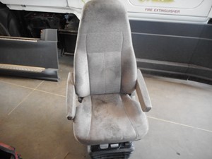 Used 2015 Freightliner Cascadia Seat (Stock #SGM945-18)) Part Image