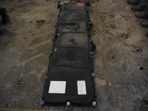 Used Detroit DD15 Valve Cover (Stock #1208)) Part Image
