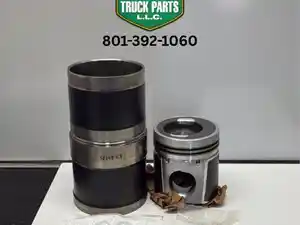 New Cummins N14 Piston & Rod (Stock #976162)) Part Image