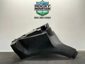 New Peterbilt 587 Fender (Stock #977220)) Part Image