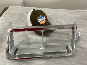 New Universal Freightliner FLD Headlamp Assy (Stock #1364)) Part Image