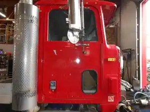 Used 1995 International 9400 Door (Stock #013801-6)) Part Image