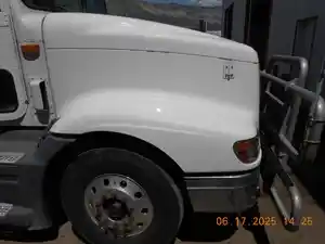 Used 1998 International 9400 Hood (Stock #071890-2)) Part Image