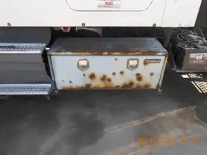 Used 1998 International 9400 Tool Box (Stock #071890-16)) Part Image