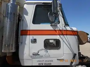 Used 1998 Volvo ACL64F Door (Stock #518760-5)) Part Image