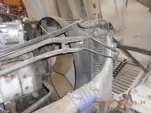 Used 2000 Freightliner Century Class Radiator (Stock #055900-13)) Part Image