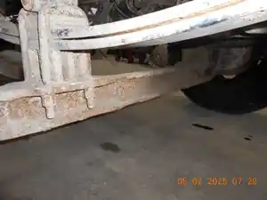 Used 2000 Peterbilt 379 Front Axle, Complete (Stock #548782-1)) Part Image