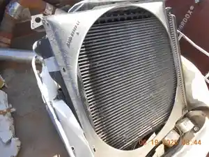 Used 2000 Peterbilt 379 Radiator (Stock #553559-13)) Part Image