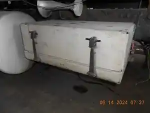 Used 2001 Freightliner COLUMBIA Battery Box (Stock #js7511-10)) Part Image