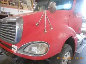 Used 2007 Freightliner COLUMBIA Hood (Stock #Y70999-13)) Part Image