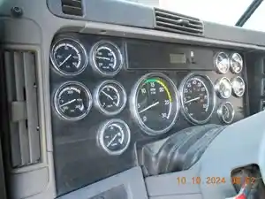 Used 2007 Freightliner COLUMBIA Instrument Cluster (Stock #y38468-9)) Part Image
