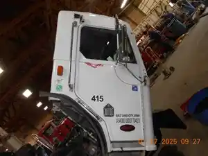 Used 2007 Peterbilt 320 Door (Stock #717643-6)) Part Image