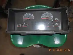 Used 2008 Volvo VNL Instrument Cluster (Stock #277848-15)) Part Image