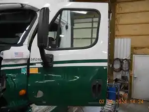 Used 2011 Freightliner Cascadia Door (Stock #BF3712-6)) Part Image