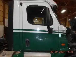 Used 2011 Freightliner Cascadia Door (Stock #BF3712-7)) Part Image