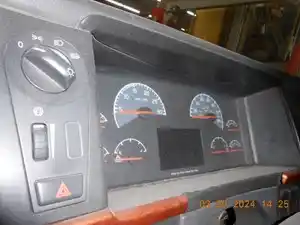 Used 2011 Volvo VNL Instrument Cluster (Stock #547257-14)) Part Image