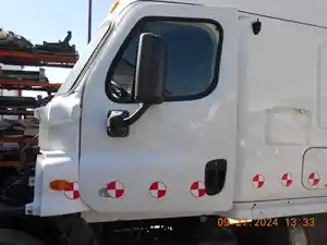 Used 2012 Freightliner Cascadia Door (Stock #BS6691-5)) Part Image