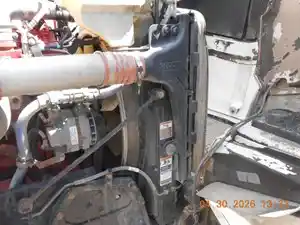 Used 2013 Kenworth T800 Radiator (Stock #400240-9)) Part Image
