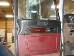 Used 2013 Peterbilt 386 Door (Stock #226740-6)) Part Image