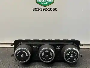 Used 2013 Peterbilt 579 Heater/AC Control Assy (Stock #976940)) Part Image