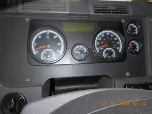 Used 2014 Freightliner Cascadia Instrument Cluster (Stock #gm8520-15)) Part Image