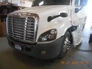 Used 2015 Freightliner Cascadia Bumper (Stock #GZ3142-18)) Part Image