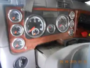 Used 2015 Freightliner Cascadia Instrument Cluster Image