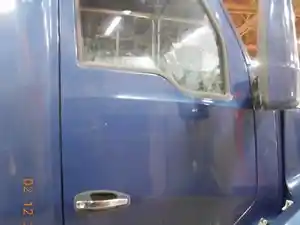 Used 2015 Kenworth T680 Door (Stock #384299-8)) Part Image