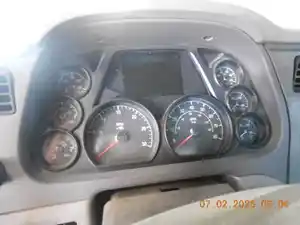 Used 2015 Peterbilt 579 Instrument Cluster (Stock #284918-15)) Part Image