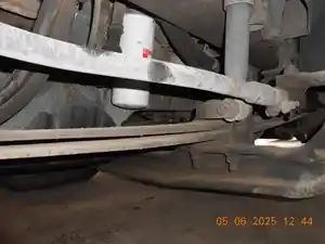 Used 2015 Volvo VN Front Axle, Complete (Stock #952348-3)) Part Image