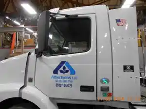 Used 2015 Volvo VNL Door (Stock #967529-6)) Part Image
