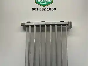 Used 2016 Western Star 5700XE Grille (Stock #977020)) Part Image