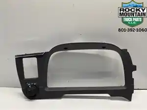 Used 2023 Peterbilt 579 Dash Ass'y (Stock #896581-17)) Part Image