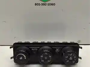 Used Kenworth T680 Heater/AC Control Assy (Stock #976632)) Part Image