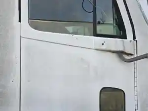 Used 2005 Freightliner CENTURY Door (Stock #145089)) Part Image
