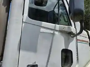 Used 2007 Freightliner COLUMBIA Door (Stock #144991)) Part Image