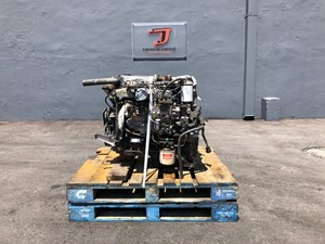 Used 2004 Isuzu 4HE1XS Engine Assy (Stock #003713)) Part Image
