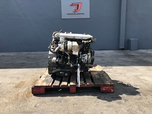 Used 2004 Isuzu 4HE1XS Engine Assy (Stock #003905)) Part Image