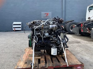 Used 2007 Isuzu 4HK1-TC Engine Assy Image