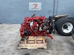 Used 2012 Cummins ISB 6.7 Engine Assy (Stock #004621)) Part Image
