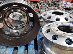 Used 22.5" 22.5 X 8.25 Wheel (Stock #RIM1)) Part Image